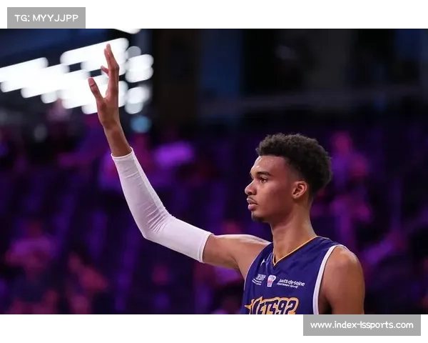 法国授予文班亚马荣誉军团勋章以表彰其卓越贡献与篮球推广